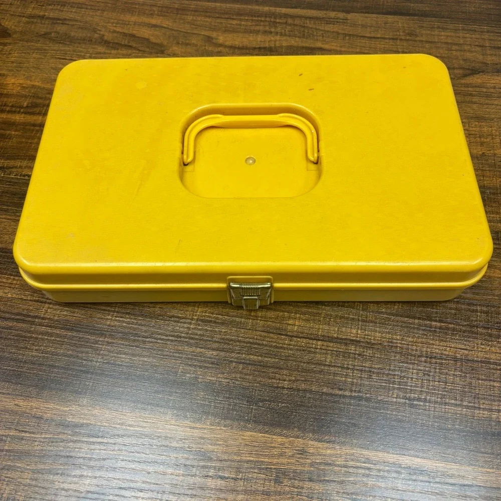 Vintage Yellow‎ Sewing Box Organizer with Large Assortment of Thread Spools